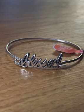 Retired James Avery Silver 'Blessed' hook on Bracelet! Beautiful! New never worn
